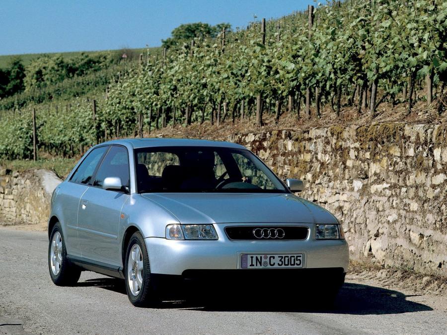  Audi A3 (8L) 1996 года  (WW) (фото 9 из 12)